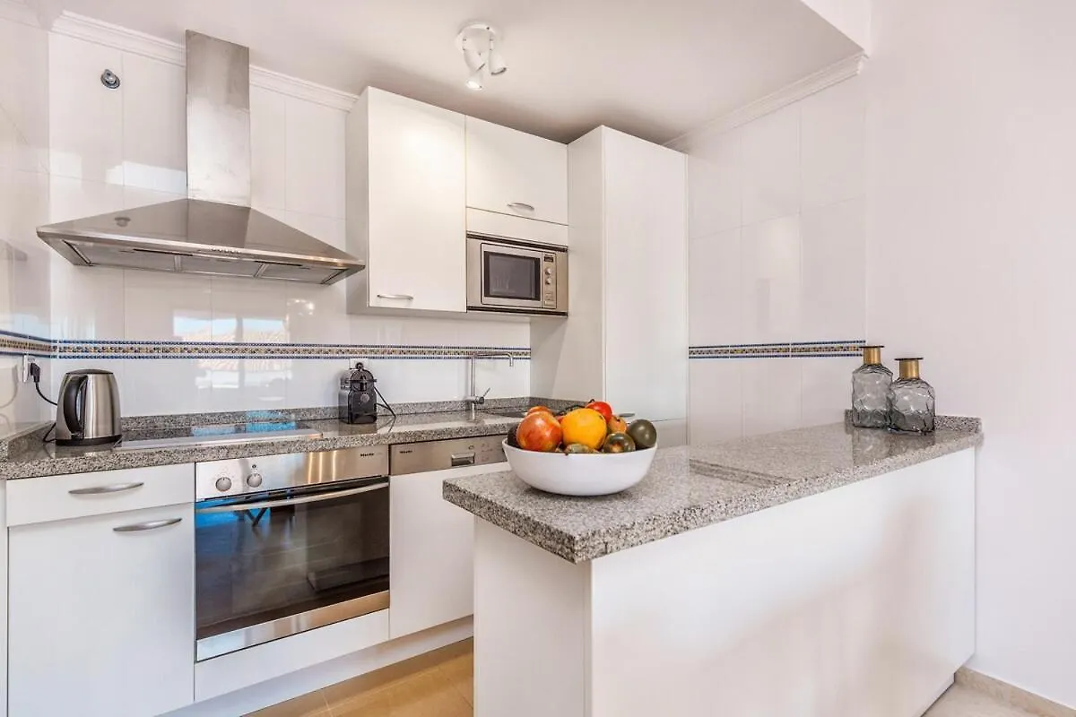 Encantador Apartamento En Marbella, Bonita Terraza Y Vista Al Mar Spain